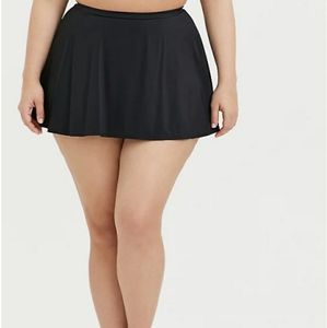 Black swim skirt